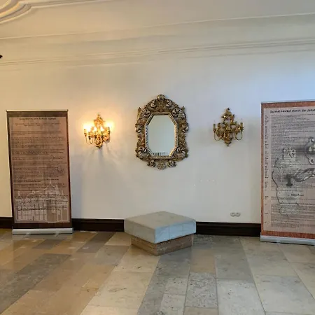 Napoleonsuite Auf Schloss Huerbel *